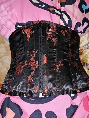 NWT 26"/M TEMPTRESS TIGHT LACING CORSET BLACK RED CHERRY BLOSSOMS AND BUTTERFLY